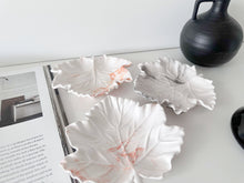 Load image into Gallery viewer, Orange/Black Marbled Leaf Dish
