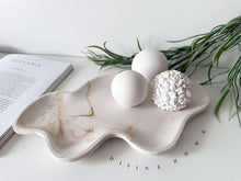 Load image into Gallery viewer, Genevieve Marbled Ceramic Decorative Tray
